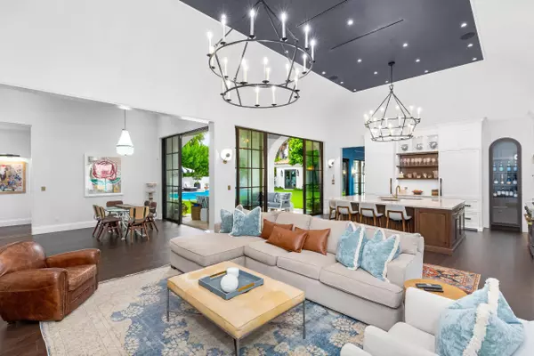 210 Wells RD, Palm Beach, FL 33480