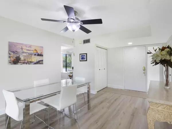 Boynton Beach, FL 33437,11090 Green Lake DR 201