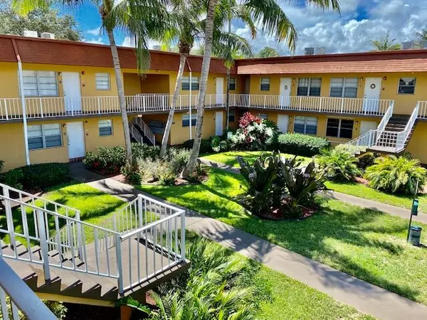 240 Croton AVE 204, Lantana, FL 33462