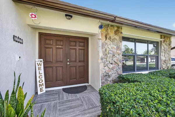 Royal Palm Beach, FL 33411,185 Bobwhite RD