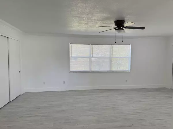 Sebastian, FL 32958,502 Park AVE