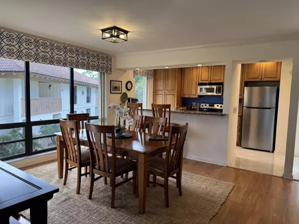 Palm Beach Gardens, FL 33418,428 S Brackenwood LN