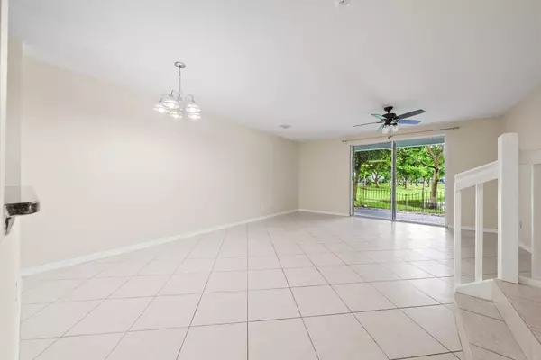 Riviera Beach, FL 33404,1925 Alamanda WAY