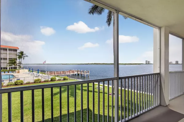 North Palm Beach, FL 33408,100 Paradise Harbour BLVD 204