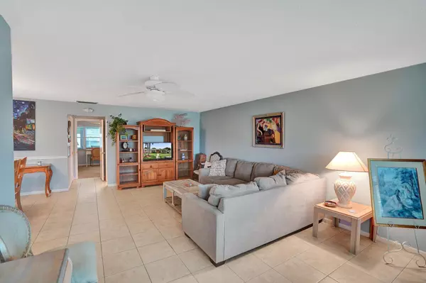 Boynton Beach, FL 33435,240 N High Point BLVD C