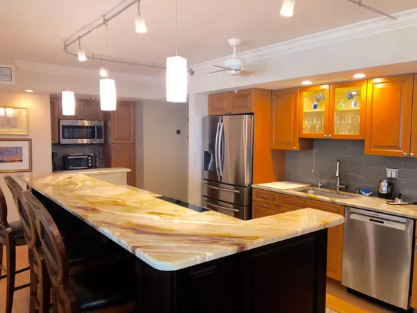 Singer Island, FL 33404,5440 N Ocean DR 304