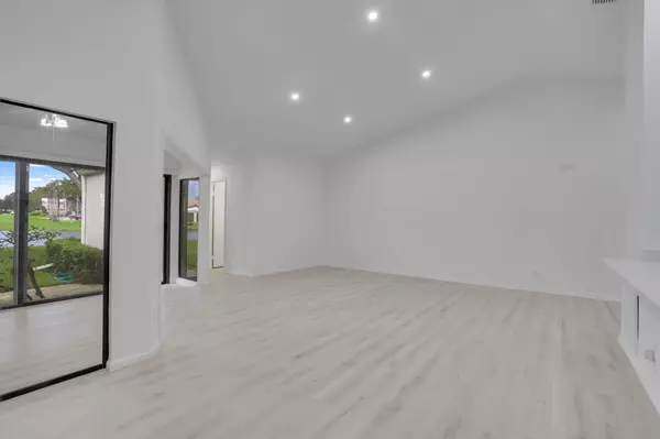 Boynton Beach, FL 33472,5958 W Parkwalk CIR