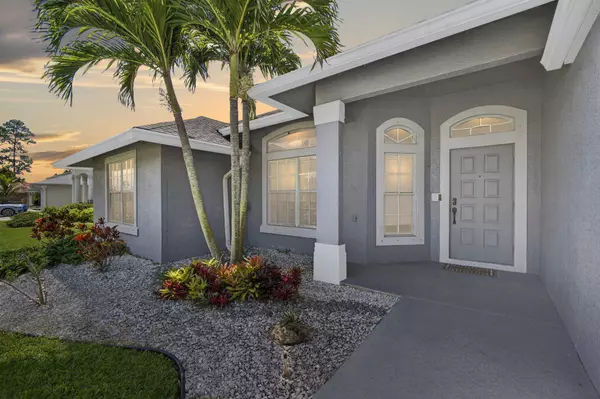 Royal Palm Beach, FL 33411,114 Sycamore DR