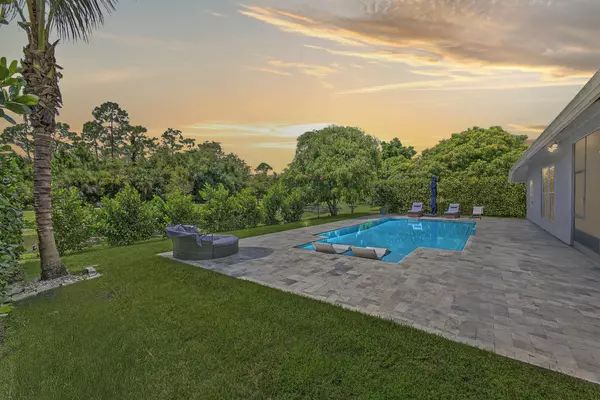 Royal Palm Beach, FL 33411,114 Sycamore DR