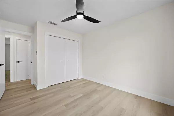 West Palm Beach, FL 33417,1160 Fernlea DR