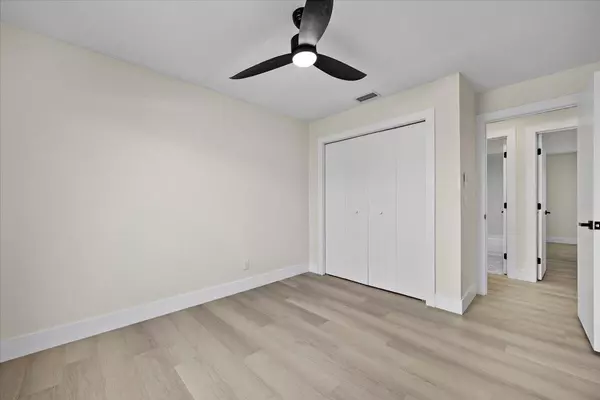 West Palm Beach, FL 33417,1160 Fernlea DR