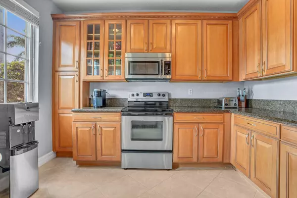 Jupiter, FL 33458,123 Mulligan PL