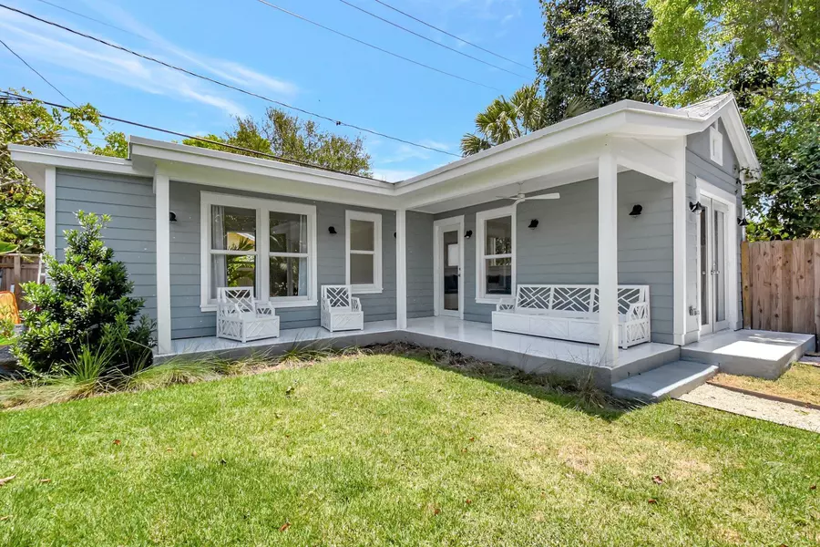 220 S L ST, Lake Worth Beach, FL 33460