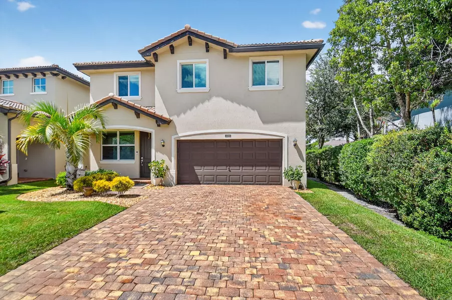 6789 Langdon WAY, Lake Worth, FL 33463