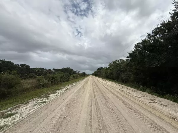 Okeechobee, FL 34972,17532 NW 320th ST
