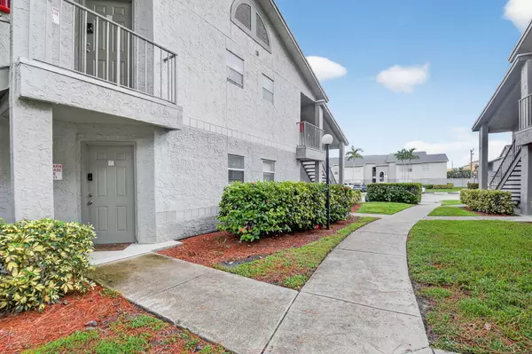 West Palm Beach, FL 33409,1401 Village BLVD 2012