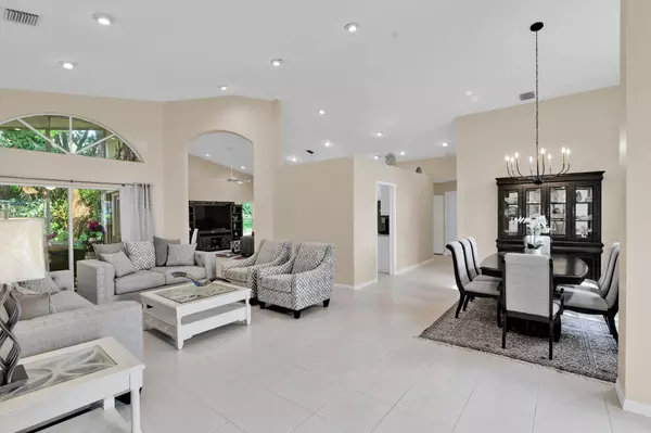 Boynton Beach, FL 33437,7458 W Falls RD