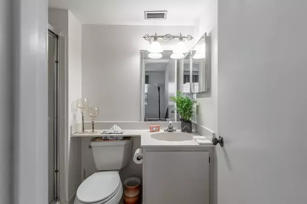 West Palm Beach, FL 33411,140 Lake Nancy 113 LN 113