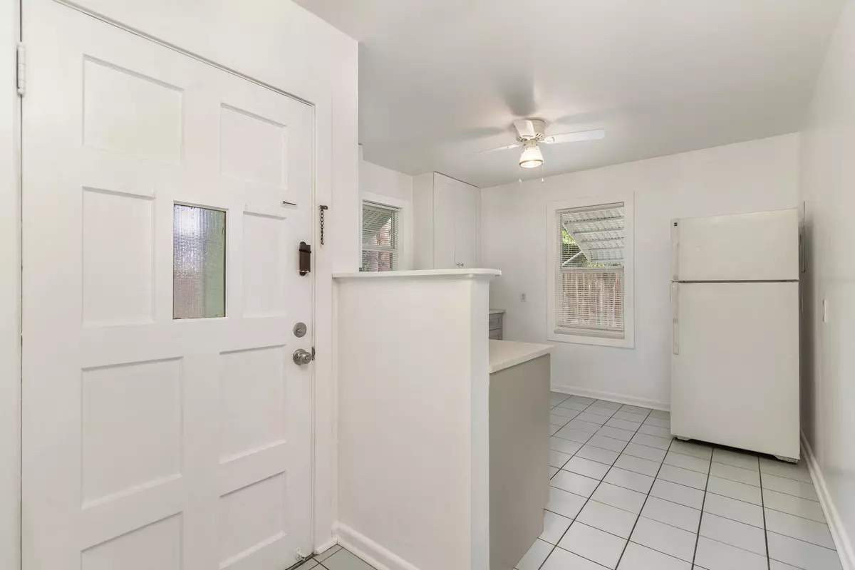 West Palm Beach, FL 33407,429 49th ST 2
