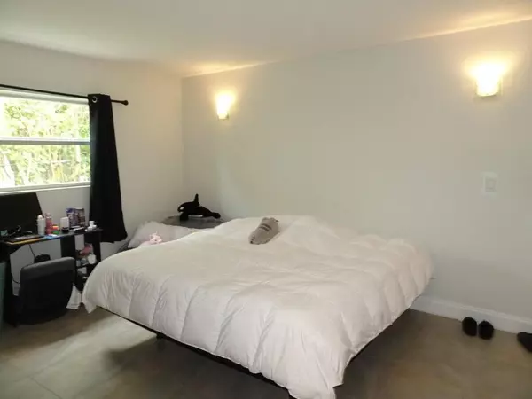 Boynton Beach, FL 33435,213 SE 3rd AVE 2a