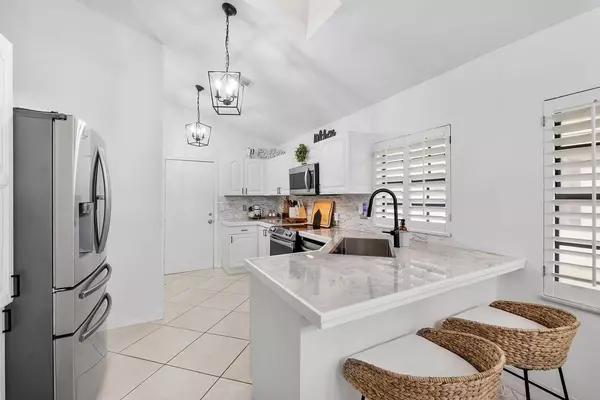 Boynton Beach, FL 33472,6852 Bitterbush PL