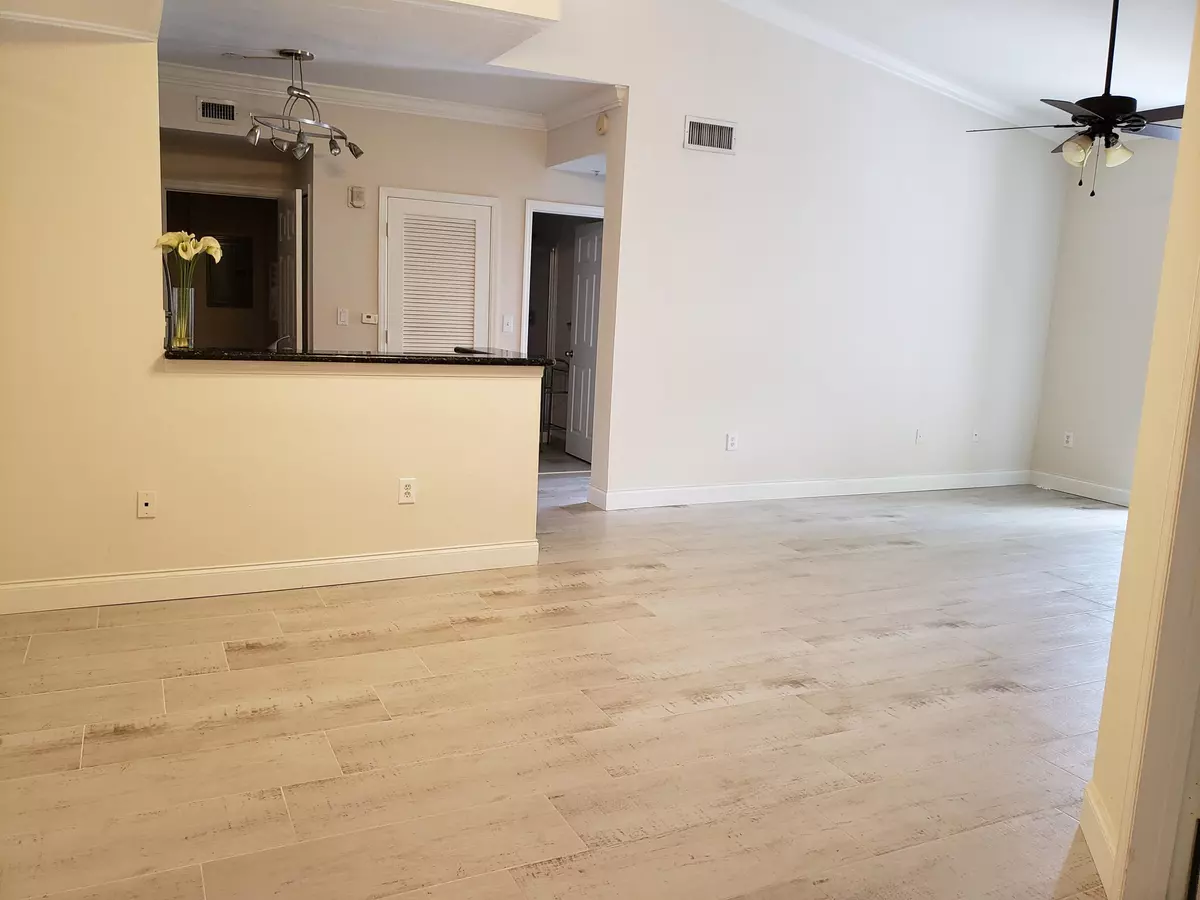 Delray Beach, FL 33446,15105 Michelangelo BLVD 203