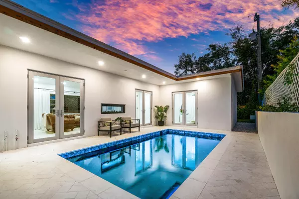 2330 Lake AVE, West Palm Beach, FL 33401