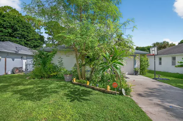 Jupiter, FL 33458,6877 3rd ST