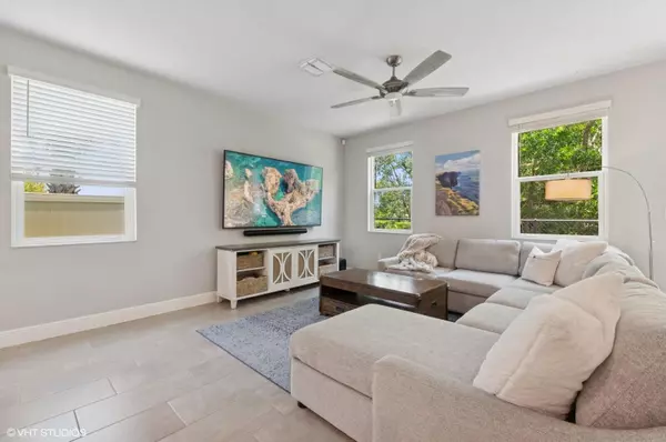 Stuart, FL 34997,3901 SE Mentmore LN