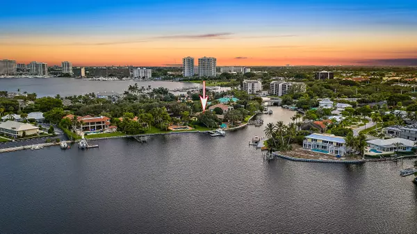 North Palm Beach, FL 33408,1938 N Portage LNDG