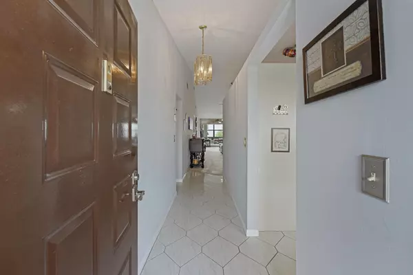 Lake Worth, FL 33467,7681 Tahiti LN 205