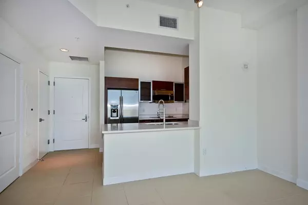 West Palm Beach, FL 33401,480 Hibiscus ST 503