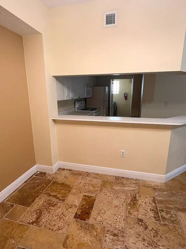 Palm Beach Gardens, FL 33410,3021 Alcazar PL 205