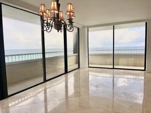 Singer Island, FL 33404,5280 N Ocean DR 7b