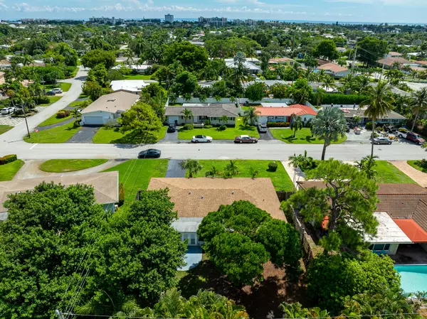 Deerfield Beach, FL 33441,827 SE 10th TER