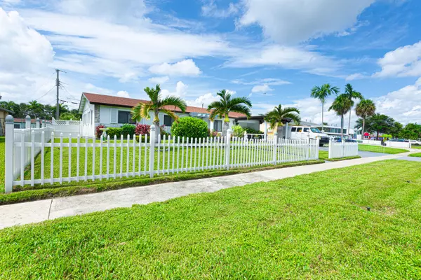 West Palm Beach, FL 33407,3709 Australian CT