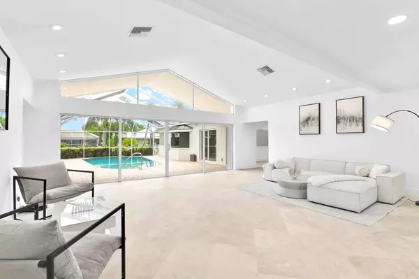 Boca Raton, FL 33486,1332 SW Tamarind WAY