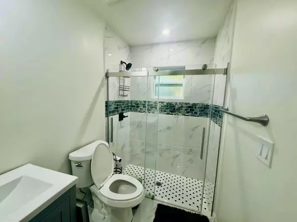 Wellington, FL 33414,1702 Clydesdale AVE Guest House
