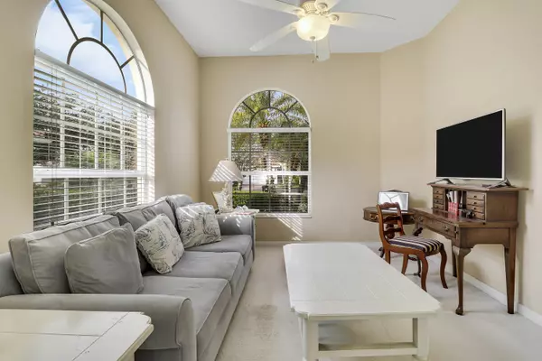 Hobe Sound, FL 33455,8337 SE Angelina CT