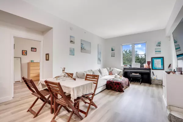 Jupiter, FL 33458,1155 Main ST 216