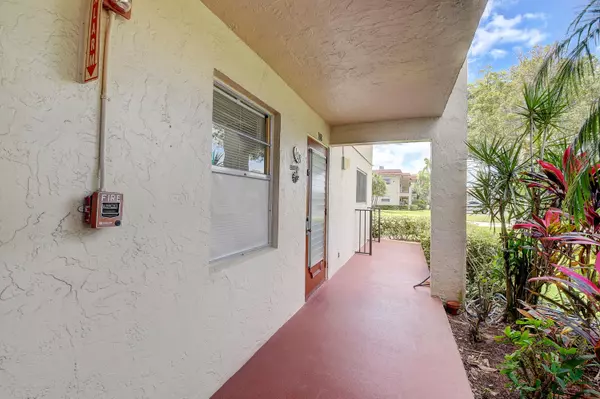 Delray Beach, FL 33446,5 Abbey LN 108