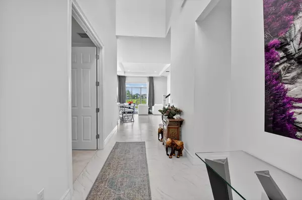 Delray Beach, FL 33446,16245 Cabernet DR