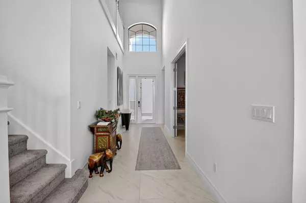 Delray Beach, FL 33446,16245 Cabernet DR