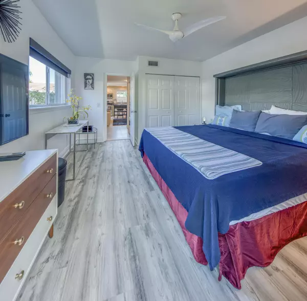 Lake Worth Beach, FL 33460,1331 N N ST Guest House