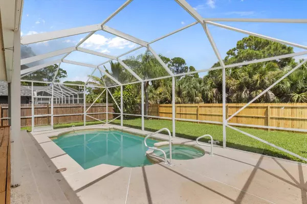 Port Saint Lucie, FL 34953,3817 SW Cheribon ST