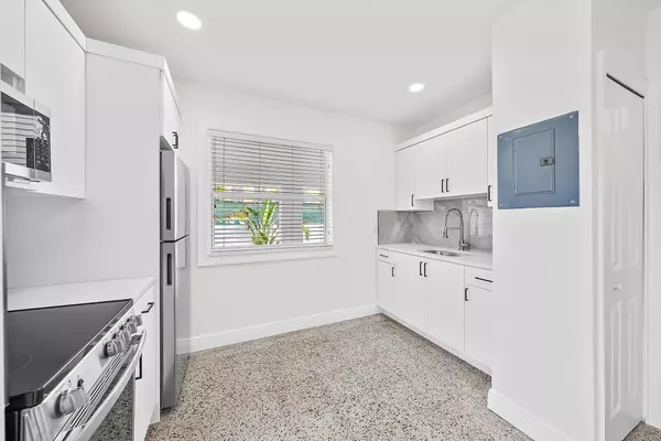 West Palm Beach, FL 33407,3808 Broadway Unit 1