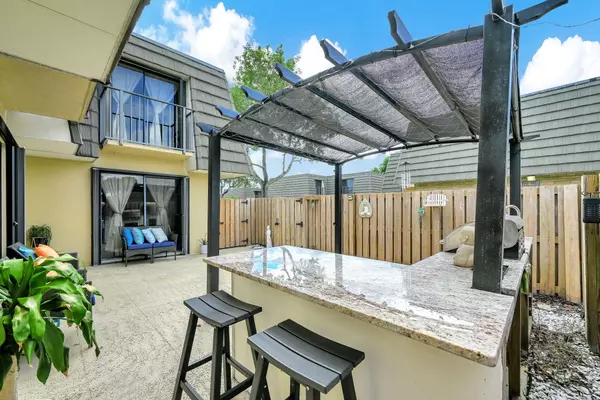 West Palm Beach, FL 33407,1614 16th WAY