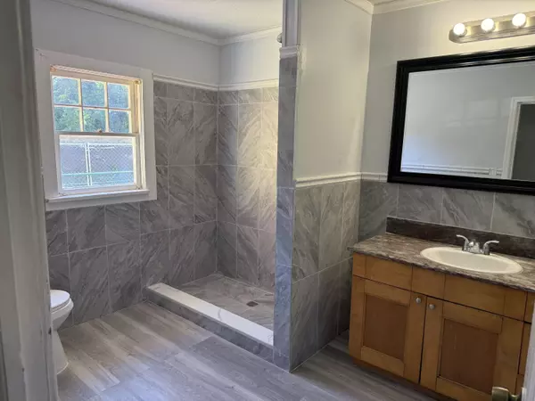 Lake Worth Beach, FL 33460,701 S K ST 1