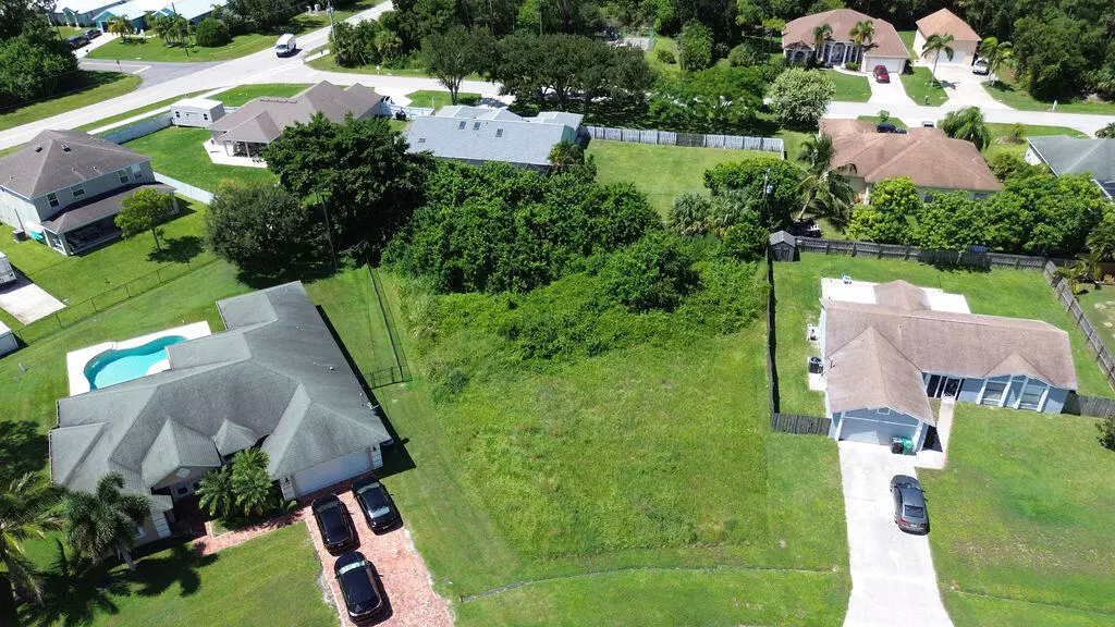 2362 SW Madrid RD, Port Saint Lucie, FL 34953