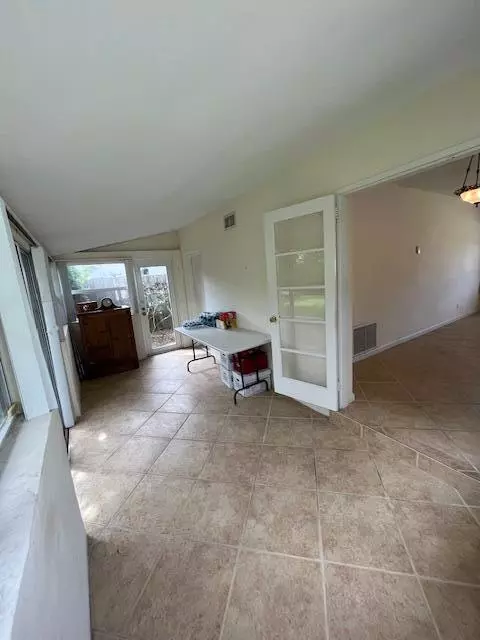 West Palm Beach, FL 33405,336 Winters ST